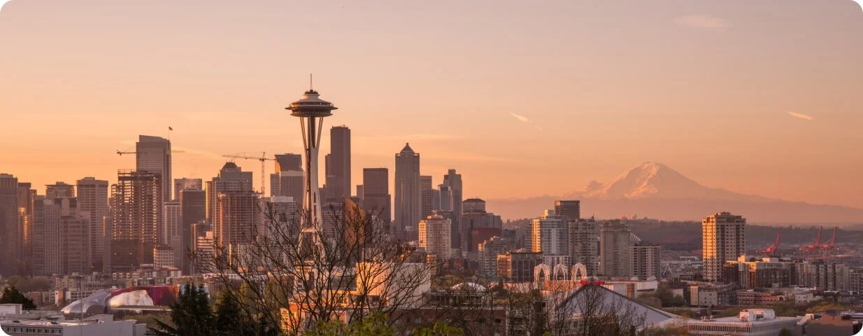 Seattle skyline with Mount Rainier